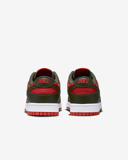 Tênis importado masculino Nike Dunk Low Retro vermelho e verde escuro